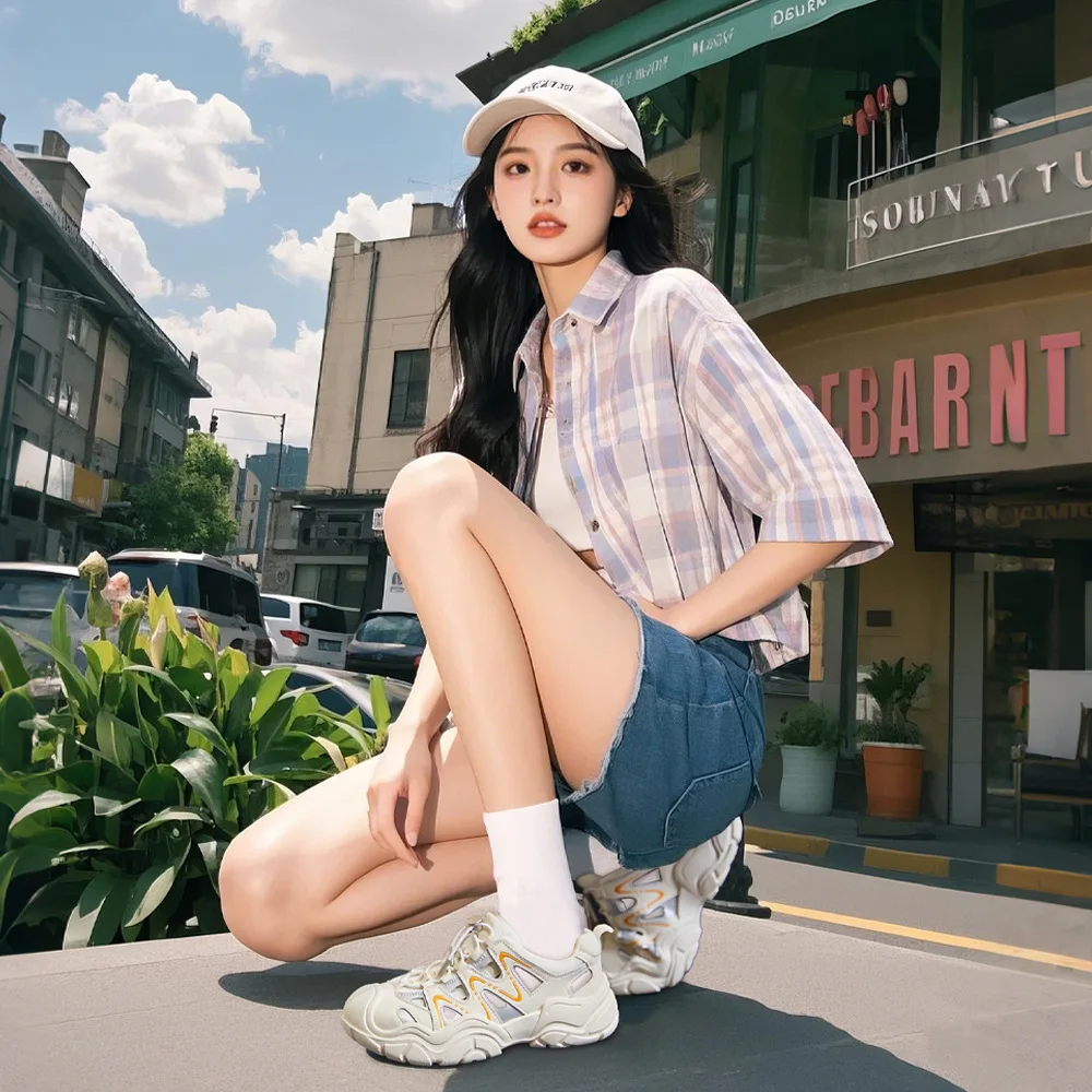Leather Casual Shoes Women's Summer New Breathable Platform White Shoes Fashion Versatile Sports Ugly Cute Sneakers Fashionable
Leather Casual Shoes Women's Summer New Breathable Platform White Shoes Fashion Versatile Sports Ugly Cute Sneakers Fashionable