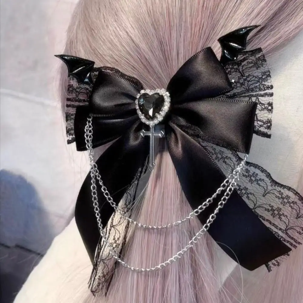 Изысканные аксессуары для волос в стиле Лолиты для девочек, японский кружевной бант в стиле Харадзюку, заколка для волос Y2k, готический крест, кулон, заколки для волос, головной убор для косплея
Изысканные аксессуары для волос в стиле Лолиты для девочек, японский кружевной бант в стиле Харадзюку, заколка для волос Y2k, готический крест, кулон, заколки для волос, головной убор для косплея