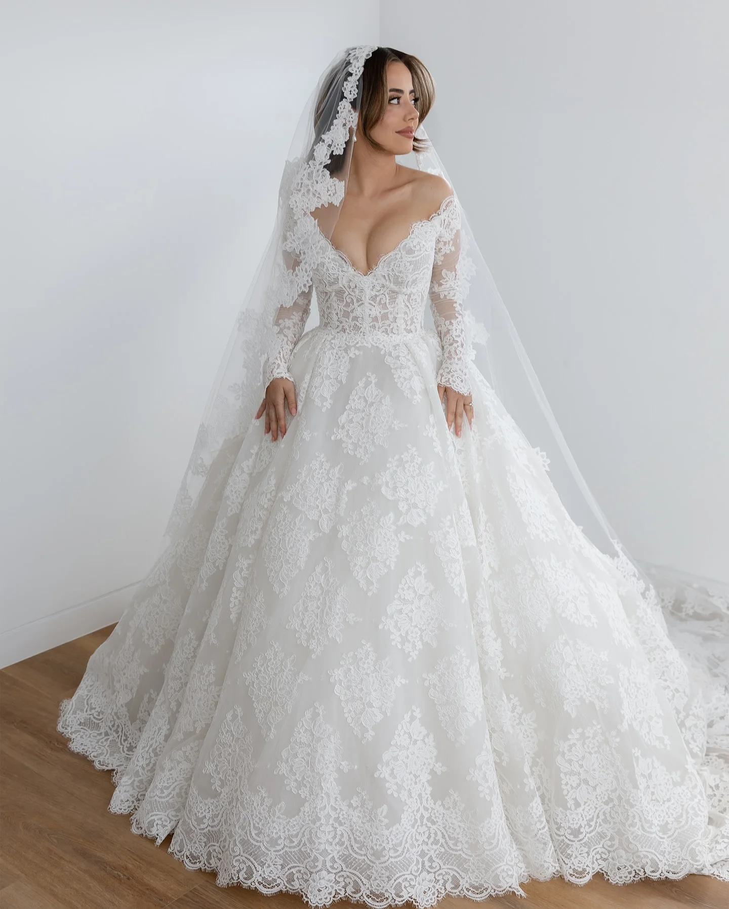 Кружевное свадебное платье Vestidos De Novia, винтажное корсет Corte Princesa с длинными рукавами, 2025 Alta Calidad Abiti Da Sposa Sartoriali для женщин
Кружевное свадебное платье Vestidos De Novia, винтажное корсет Corte Princesa с длинными рукавами, 2025 Alta Calidad Abiti Da Sposa Sartoriali для женщин