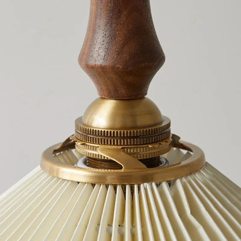 guesthouse bed porch pleated cloth Japanese art chandelier retro restaurant bar hotel hallway teahouse walnut wall lamp
guesthouse bed porch pleated cloth Japanese art chandelier retro restaurant bar hotel hallway teahouse walnut wall lamp