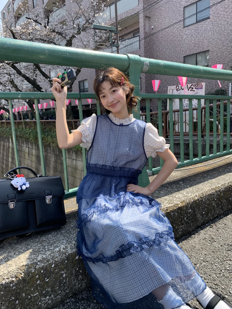 Gingham Plaid Two-Piece Set Women's Dress with Stand Collar Ruffle Hem Bubble Sleeve Cotton Summer Retro Style Midi Dress
Gingham Plaid Two-Piece Set Women's Dress with Stand Collar Ruffle Hem Bubble Sleeve Cotton Summer Retro Style Midi Dress
