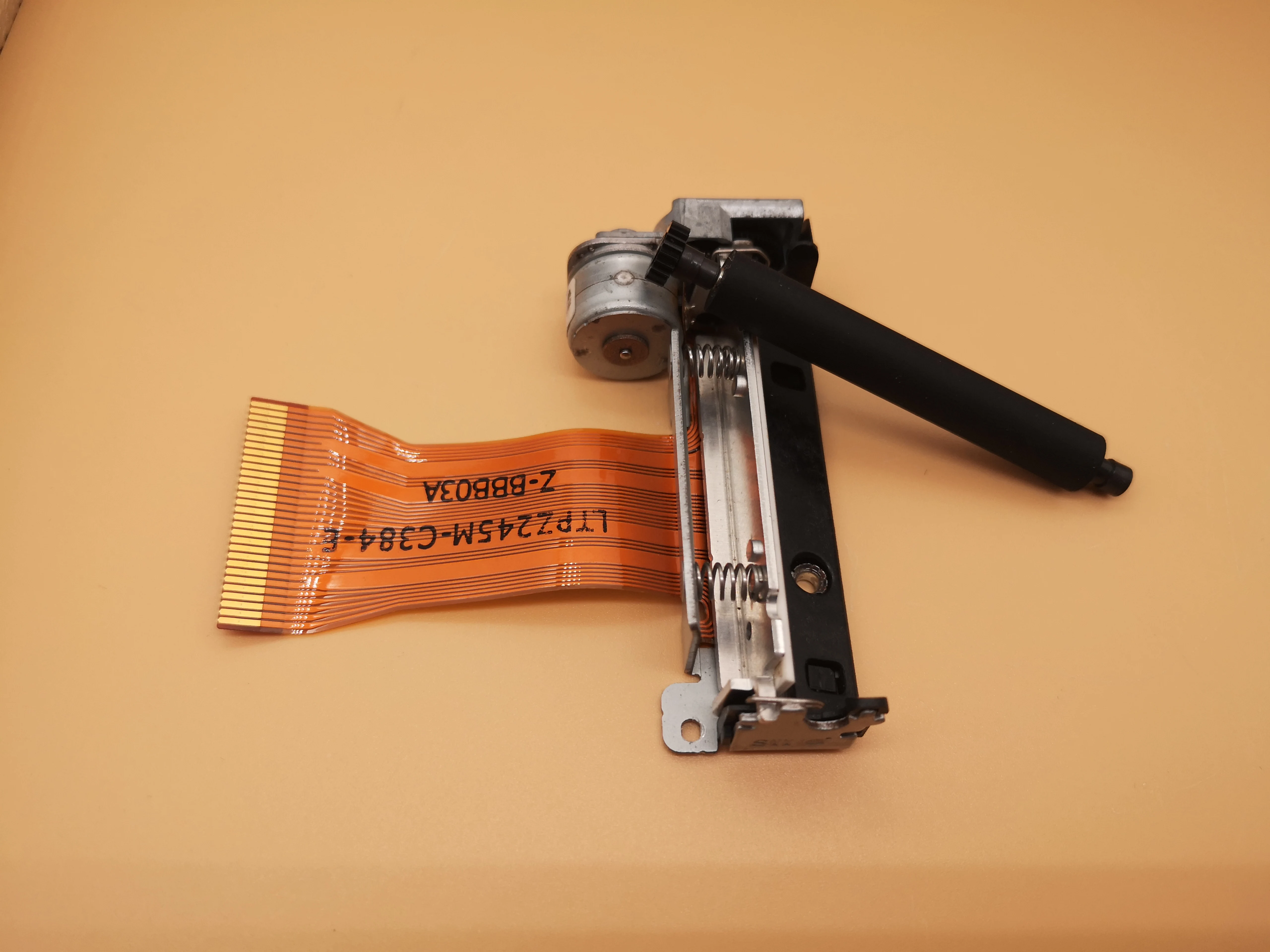 Compatible FTP-628MCL101 ticket printhead 58MM receipt print head For LTPZ245M FTP-628MCL101 original thermal print head
Compatible FTP-628MCL101 ticket printhead 58MM receipt print head For LTPZ245M FTP-628MCL101 original thermal print head