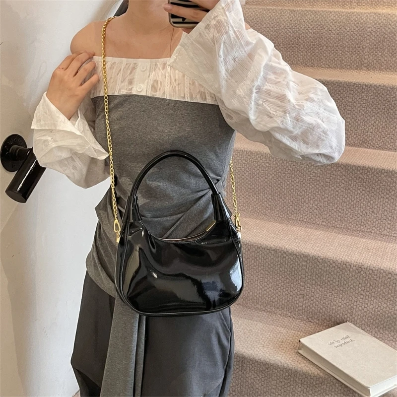 A3PE Trendy PU Handbag Glossy Finish Evening Bag Chain Shoulder Bags For Everyday Use
A3PE Trendy PU Handbag Glossy Finish Evening Bag Chain Shoulder Bags For Everyday Use