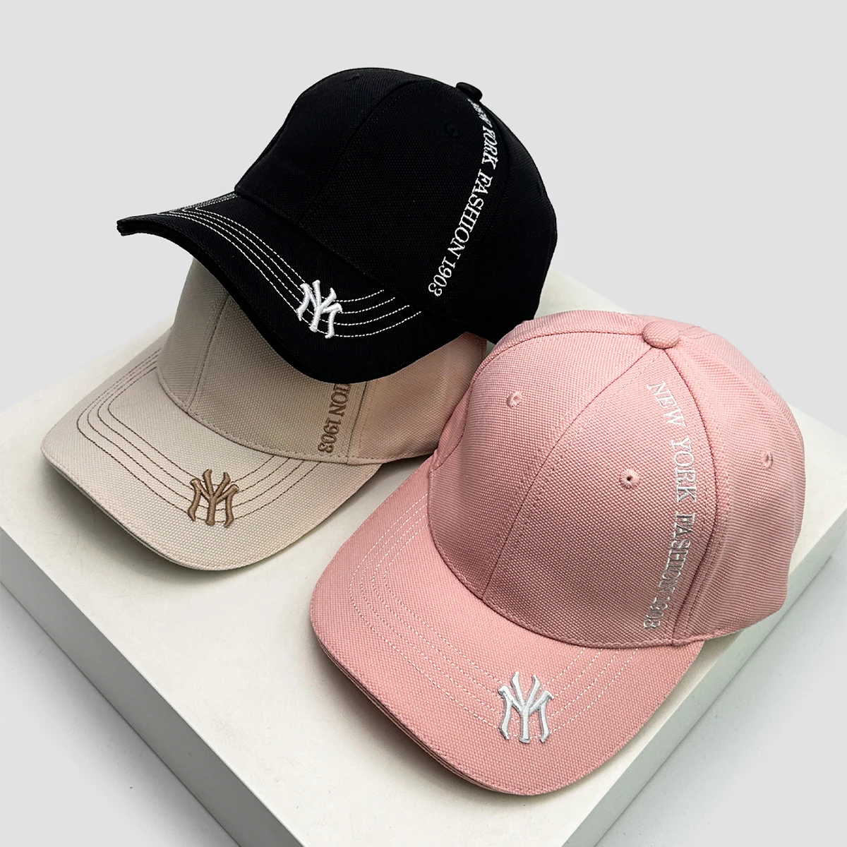 New Unisex Side Letter Embroidery Simple Baseball Hats Breathable Hardtop Sunshade Korean Peaked Caps Versatile Fashion Couple
New Unisex Side Letter Embroidery Simple Baseball Hats Breathable Hardtop Sunshade Korean Peaked Caps Versatile Fashion Couple