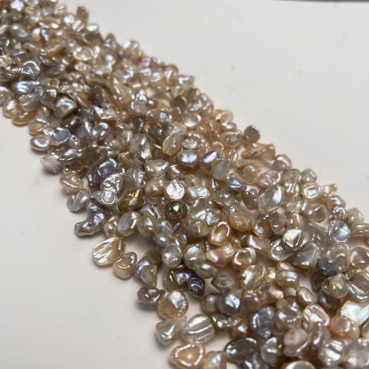 8-10mm Natural Freshwater Pearl Rice Pink Purple Irregular Petals for Jewelry Make DIY Necklace Earring Bracelet Accessory Women
8-10mm Natural Freshwater Pearl Rice Pink Purple Irregular Petals for Jewelry Make DIY Necklace Earring Bracelet Accessory Women