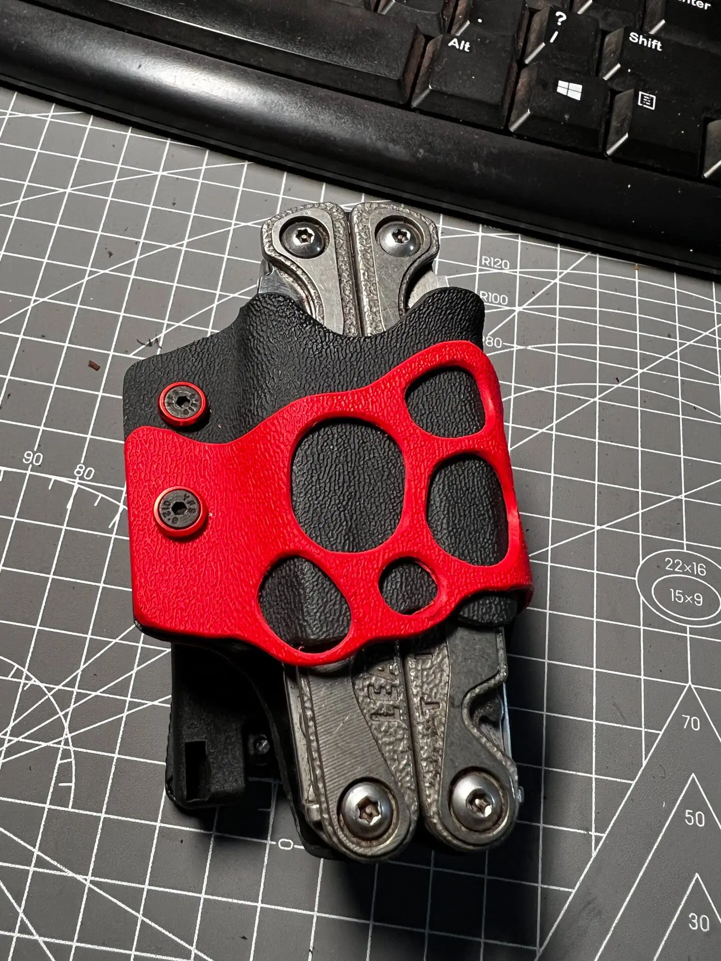 Custom Tactical Quick Draw Kydex Sheath for Leatherman Charge TTi Plus Multi-Tool, (Multi-Tool NOT Included)
Custom Tactical Quick Draw Kydex Sheath for Leatherman Charge TTi Plus Multi-Tool, (Multi-Tool NOT Included)