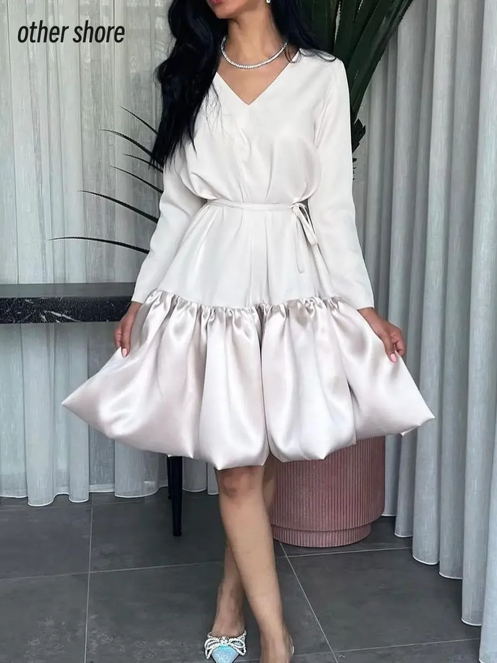 Other Shore Elegant Vintage Sweet Simple Ivory Ruffle Short A-Line Customize Formal Occasion Prom Dress Evening Party Gowns
Other Shore Elegant Vintage Sweet Simple Ivory Ruffle Short A-Line Customize Formal Occasion Prom Dress Evening Party Gowns