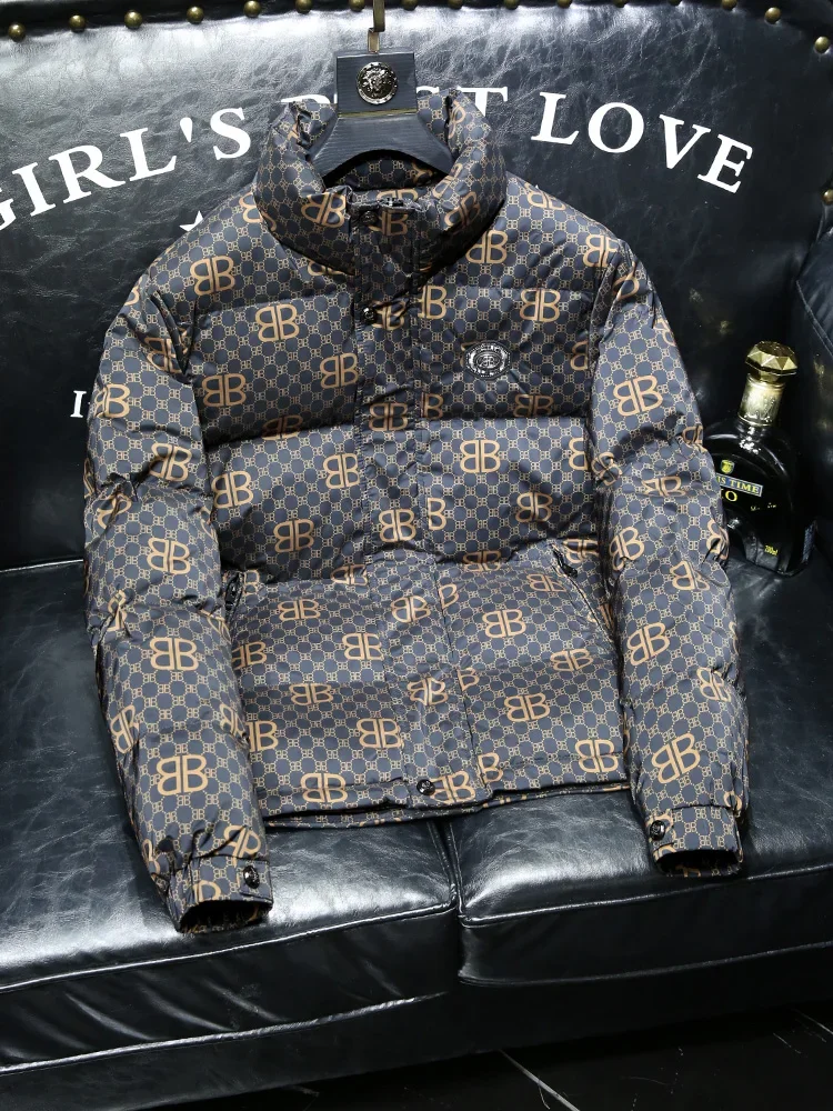 High-end light luxury printed men's down jacket 2024 autumn and winter new trendy brand light slim stand-up collar jacket men
High-end light luxury printed men's down jacket 2024 autumn and winter new trendy brand light slim stand-up collar jacket men