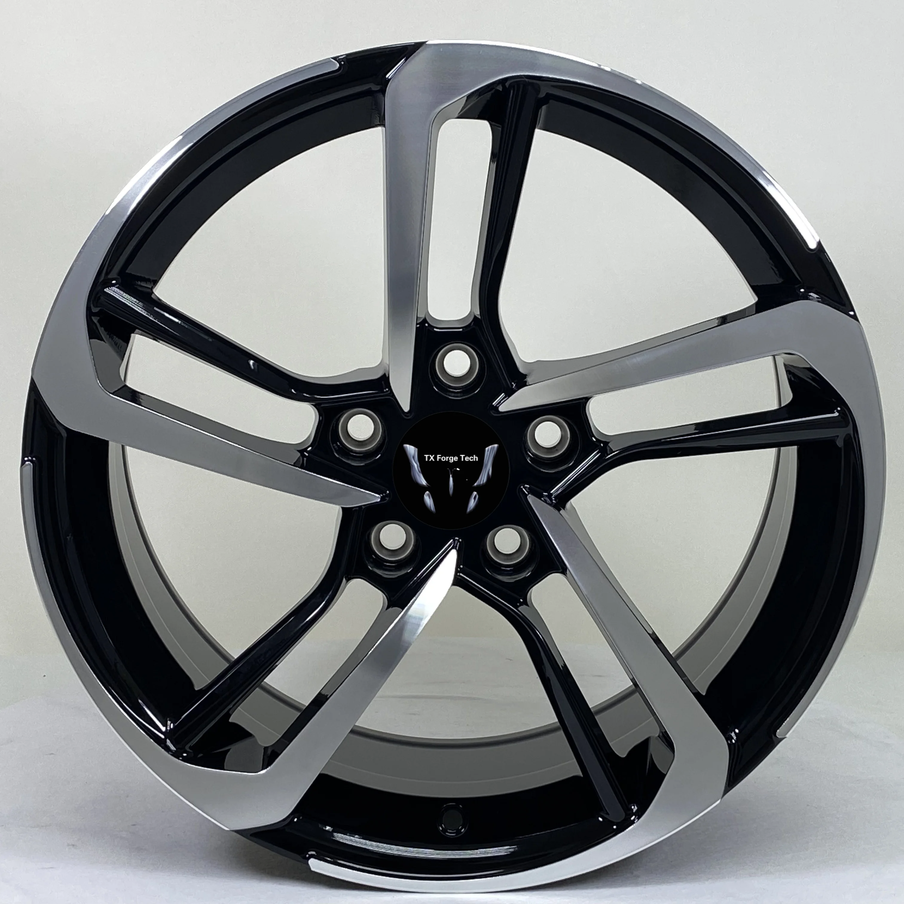 Сертифицированное дюймовое кованое колесо для пассажирского автомобиля из алюминиевого сплава, смещенное на заказ, глянцевая черная отделка, бронзовая отделка, 35 мм, ET, новинка
Сертифицированное дюймовое кованое колесо для пассажирского автомобиля из алюминиевого сплава, смещенное на заказ, глянцевая черная отделка, бронзовая отделка, 35 мм, ET, новинка