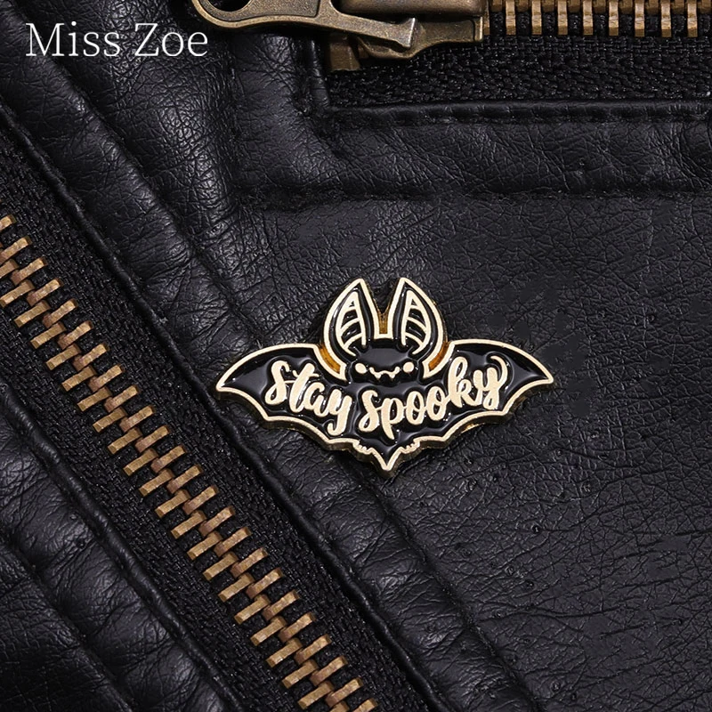 Stay Spooky Letter Enamel Pin Custom Punk Black Bat Brooches Lapel Badges Halloween Festival Punk Gothic Jewelry Gift For Friend
Stay Spooky Letter Enamel Pin Custom Punk Black Bat Brooches Lapel Badges Halloween Festival Punk Gothic Jewelry Gift For Friend