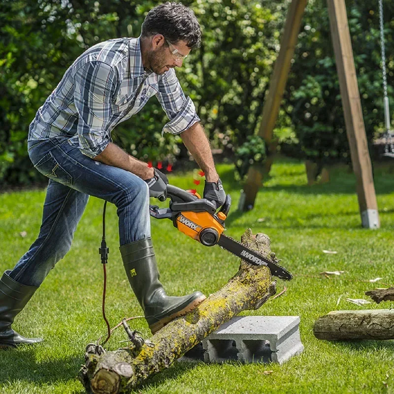 Electric chain saw WG303E chainsaw logging saw electric chain saw household 220v multi-function power tool
Electric chain saw WG303E chainsaw logging saw electric chain saw household 220v multi-function power tool