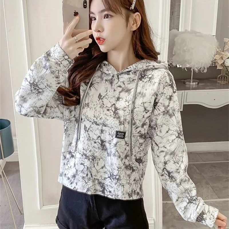 Korean Female Long Sleeves Sports Shirt Jacket 2025 Women Fashion Hooded Sweatshirt Outwear Autumn Ladies Advanced Hoodies Coat
Korean Female Long Sleeves Sports Shirt Jacket 2025 Women Fashion Hooded Sweatshirt Outwear Autumn Ladies Advanced Hoodies Coat