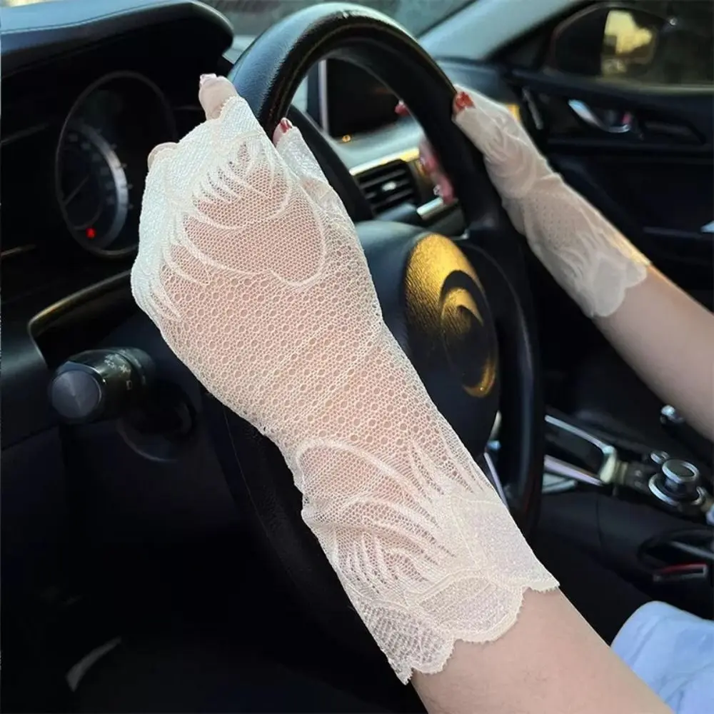 Anti-UV Lace Gloves Summer Outdoor Sun Protection Breathable Cycling Driving Gloves Half Finger Thin Sunscreen Gloves
Anti-UV Lace Gloves Summer Outdoor Sun Protection Breathable Cycling Driving Gloves Half Finger Thin Sunscreen Gloves