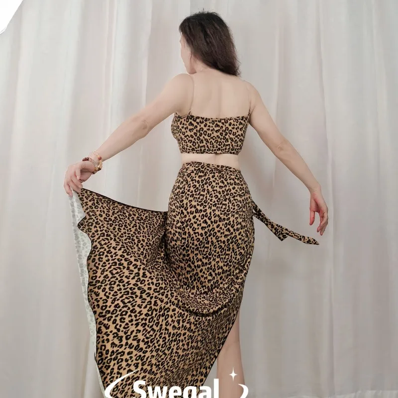 Customized Belly Dance Costume Large Size Practice Dress Strapless with Built-in Chest Cotton Drawstring Skirt Sexy Dance Outfit
Customized Belly Dance Costume Large Size Practice Dress Strapless with Built-in Chest Cotton Drawstring Skirt Sexy Dance Outfit
