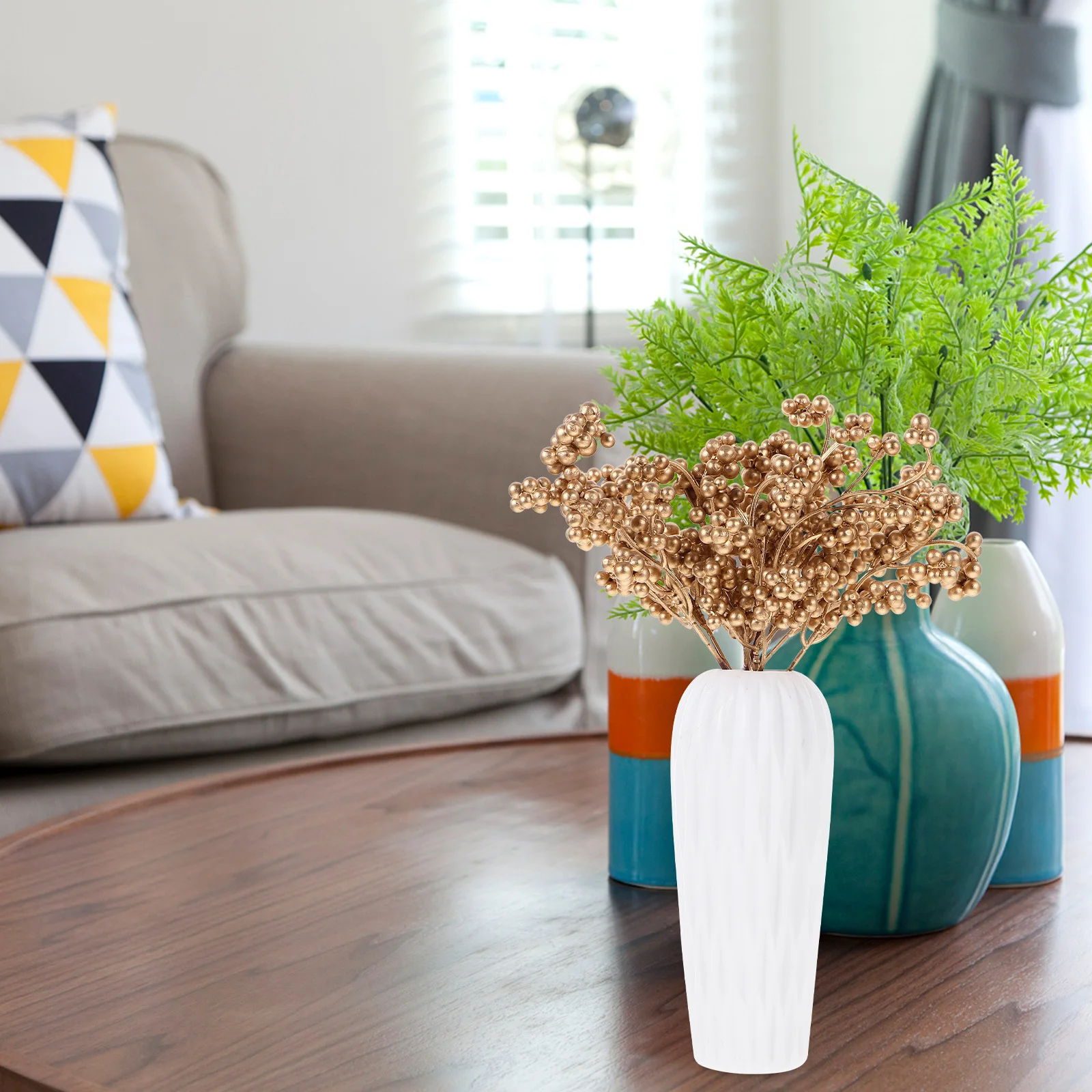 12Pcs Simulation Berries Branches DIY Christmas Decorations Warm Inviting Colors Long Lasting Christmas Berry Stems
12Pcs Simulation Berries Branches DIY Christmas Decorations Warm Inviting Colors Long Lasting Christmas Berry Stems