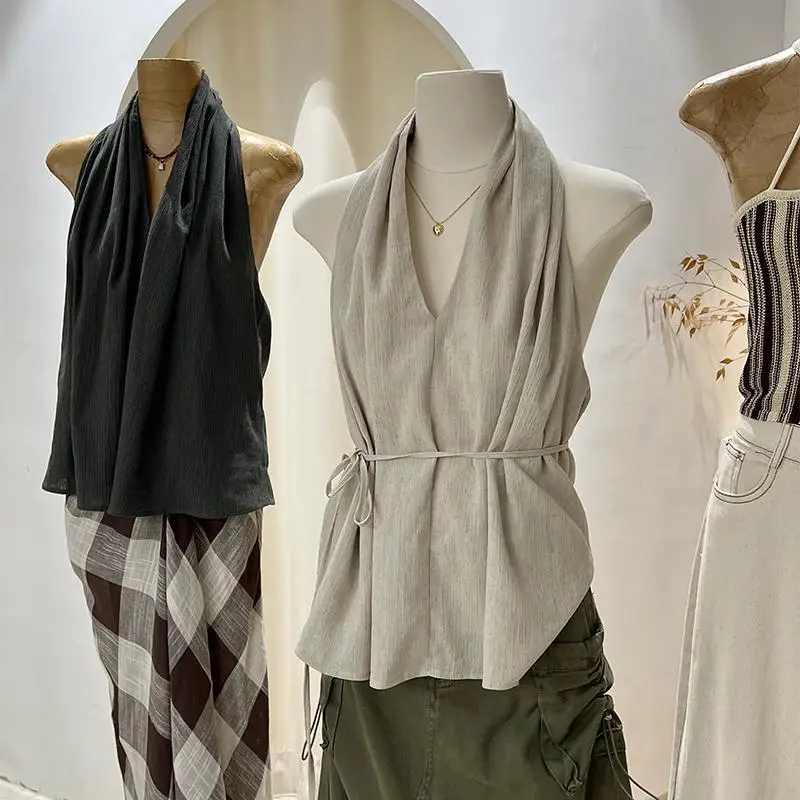 2025 Summer New Halter Vest Fashion Sexy Backless Sleeveless Top for Women Y2k Lace Up Slim Waist All-match Tank Top
2025 Summer New Halter Vest Fashion Sexy Backless Sleeveless Top for Women Y2k Lace Up Slim Waist All-match Tank Top