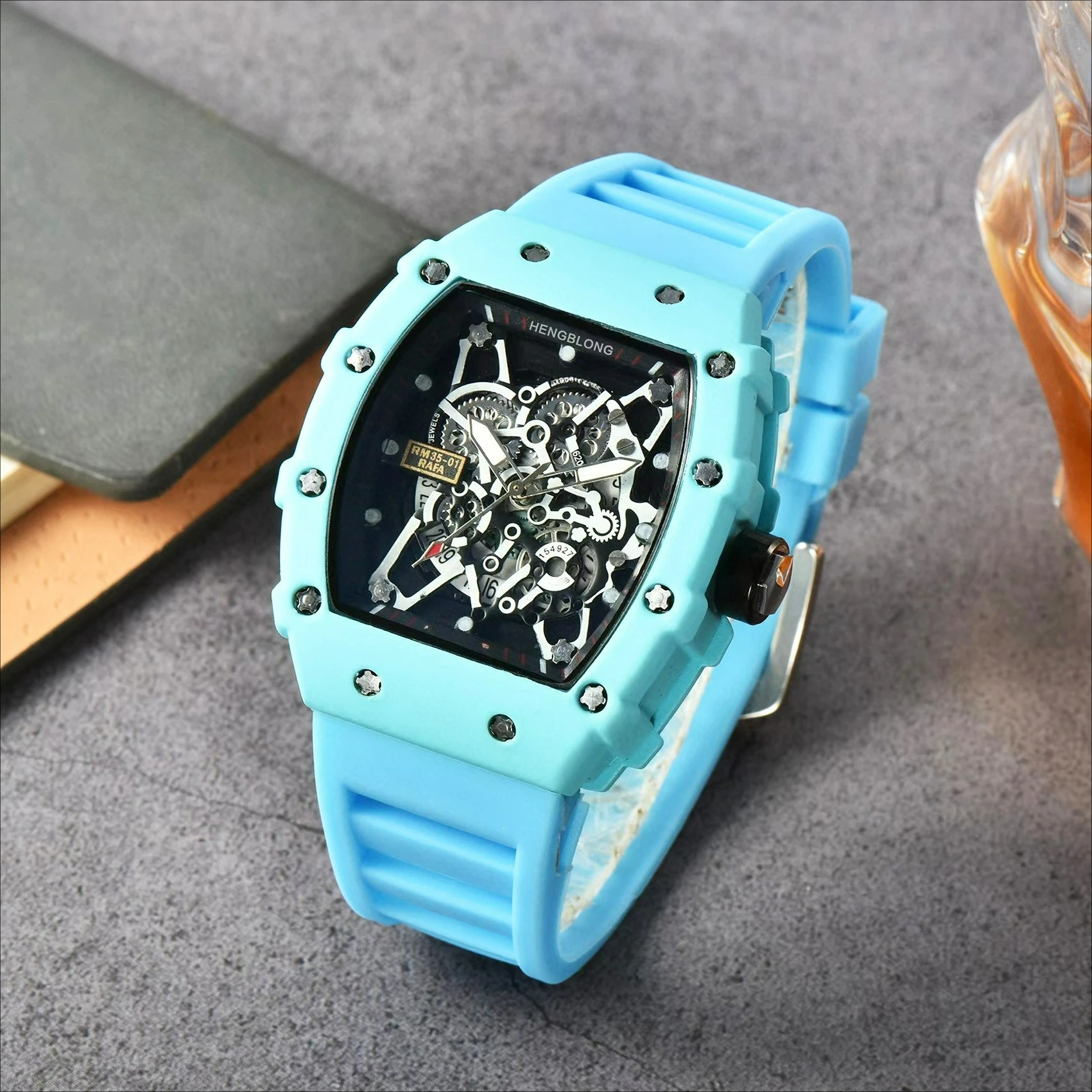 Personalized hollow imitation mechanical watch men's wine barrel type feel oil unisex watch
Personalized hollow imitation mechanical watch men's wine barrel type feel oil unisex watch