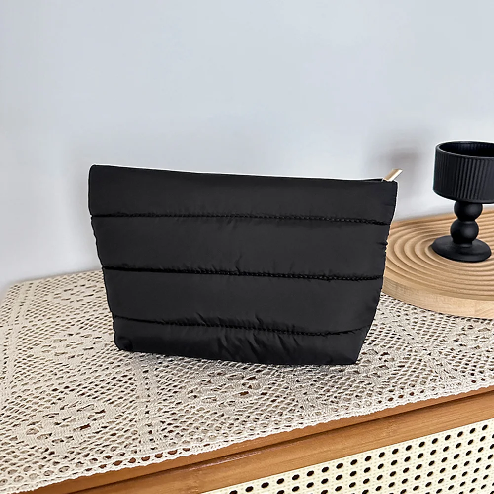 Casual Clutch Handbag for Women Girls Travel Makeup Brushes Storage Clutch for Makeup Brushes Lipsticks Electonic Accessories
Casual Clutch Handbag for Women Girls Travel Makeup Brushes Storage Clutch for Makeup Brushes Lipsticks Electonic Accessories