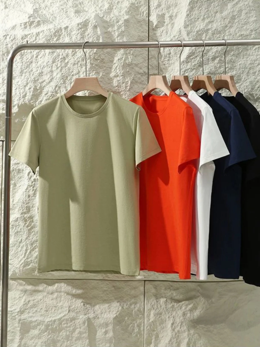 Men's Summer Qui Dry Elastic Sweat Absorbent ort Sve T-irt Casual Couple Sle Youth Trend round Ne Daily Wear
Men's Summer Qui Dry Elastic Sweat Absorbent ort Sve T-irt Casual Couple Sle Youth Trend round Ne Daily Wear