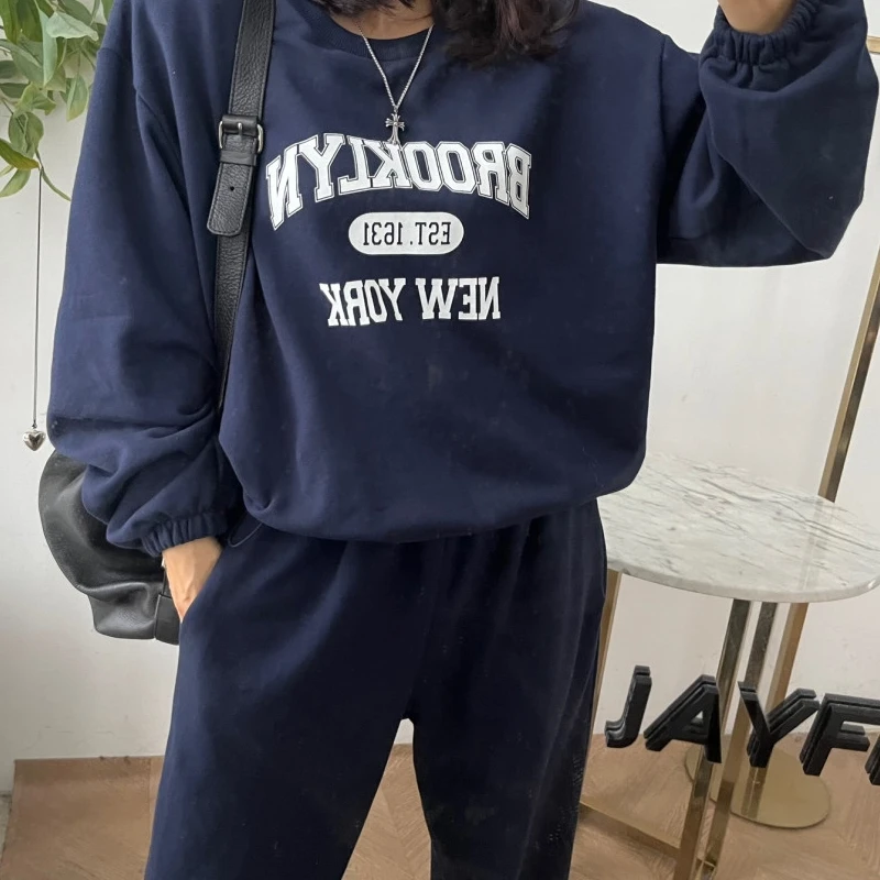 Fashionable Loose Printed Sweatshirt And Casual Pants Set New Arrival Versatile Street Style Spring Autumn Winter Women's Wear
Fashionable Loose Printed Sweatshirt And Casual Pants Set New Arrival Versatile Street Style Spring Autumn Winter Women's Wear