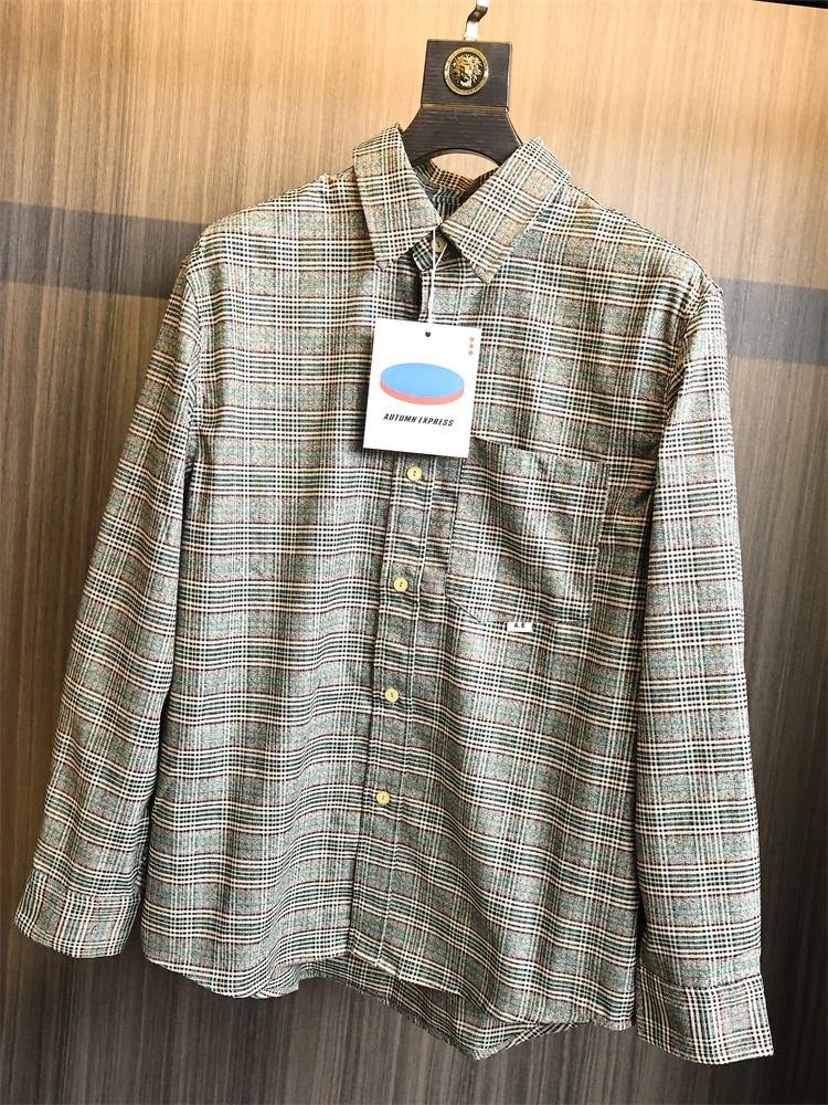 Мужская модная универсальная осенняя одежда в полоску в стиле ретро в японском стиле с ткаными полосками, свободная посадка с воротником-стойкой
Мужская модная универсальная осенняя одежда в полоску в стиле ретро в японском стиле с ткаными полосками, свободная посадка с воротником-стойкой