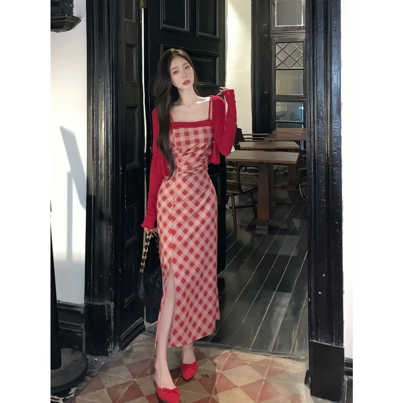 Summer Suit Pure Desire Style Chock Print Sling Dress 2026 Slim Fit A- Line Dress Long Sleeve Cardigan
Summer Suit Pure Desire Style Chock Print Sling Dress 2026 Slim Fit A- Line Dress Long Sleeve Cardigan