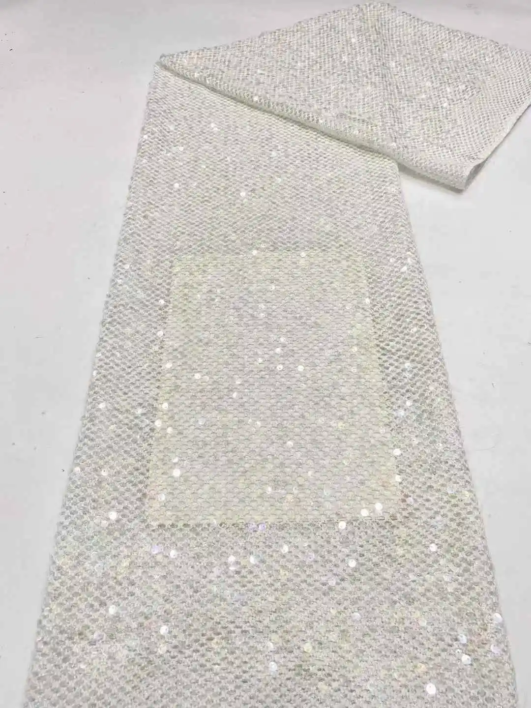 2025 New African French Nigerian High End Lace Fabric With Sequins Mesh for Embroidery Wedding Party Bride Sewing Dress
2025 New African French Nigerian High End Lace Fabric With Sequins Mesh for Embroidery Wedding Party Bride Sewing Dress