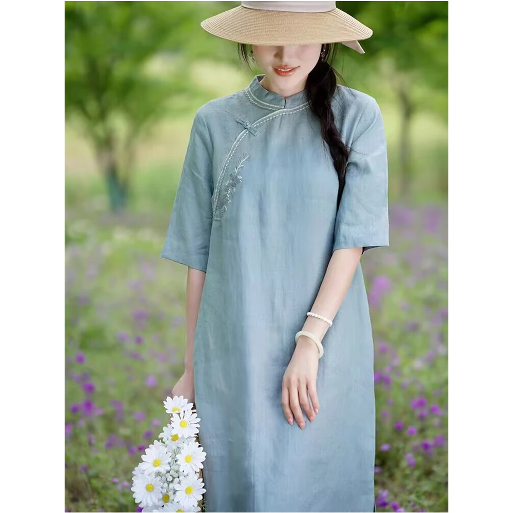 New Washed Linen Women's Clothing New Design Chic Chinese Oriental Dress Cheongsam Embroidered Cotton Linen Wide Dress
New Washed Linen Women's Clothing New Design Chic Chinese Oriental Dress Cheongsam Embroidered Cotton Linen Wide Dress
