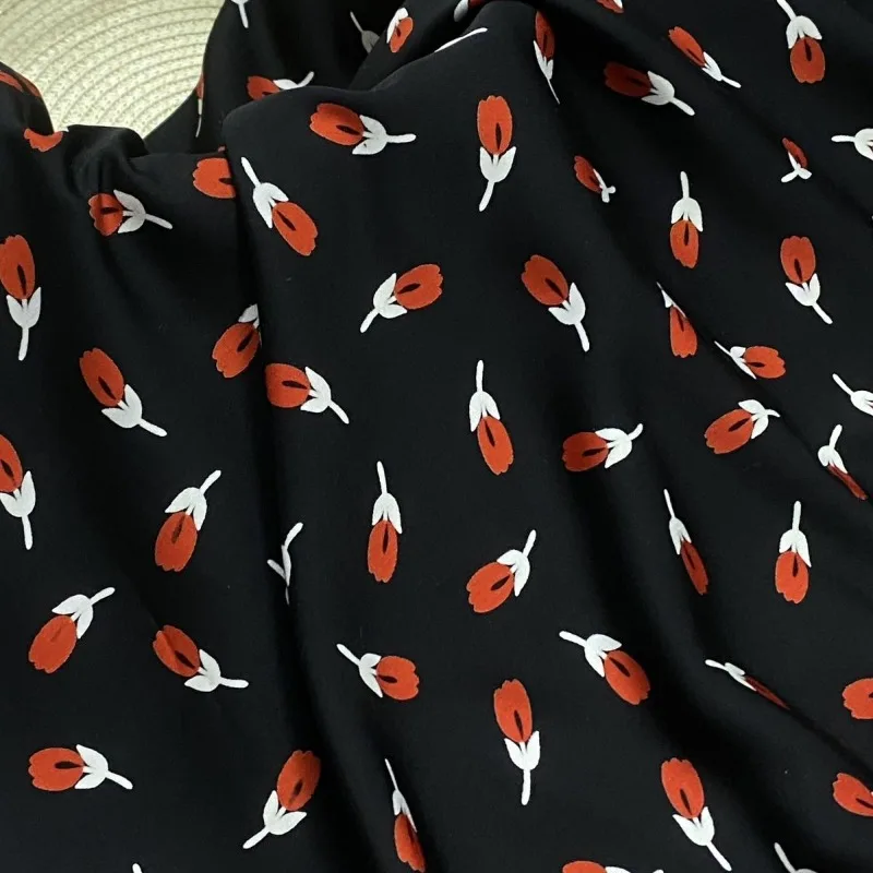 Ацетат Xiangfu, атласная вискоза, хлопковая ткань, черное, красное платье с цветочным принтом, пижамный комплект, летняя, гладкая, крутая, мягкая, роскошная ткань для одежды
Ацетат Xiangfu, атласная вискоза, хлопковая ткань, черное, красное платье с цветочным принтом, пижамный комплект, летняя, гладкая, крутая, мягкая, роскошная ткань для одежды