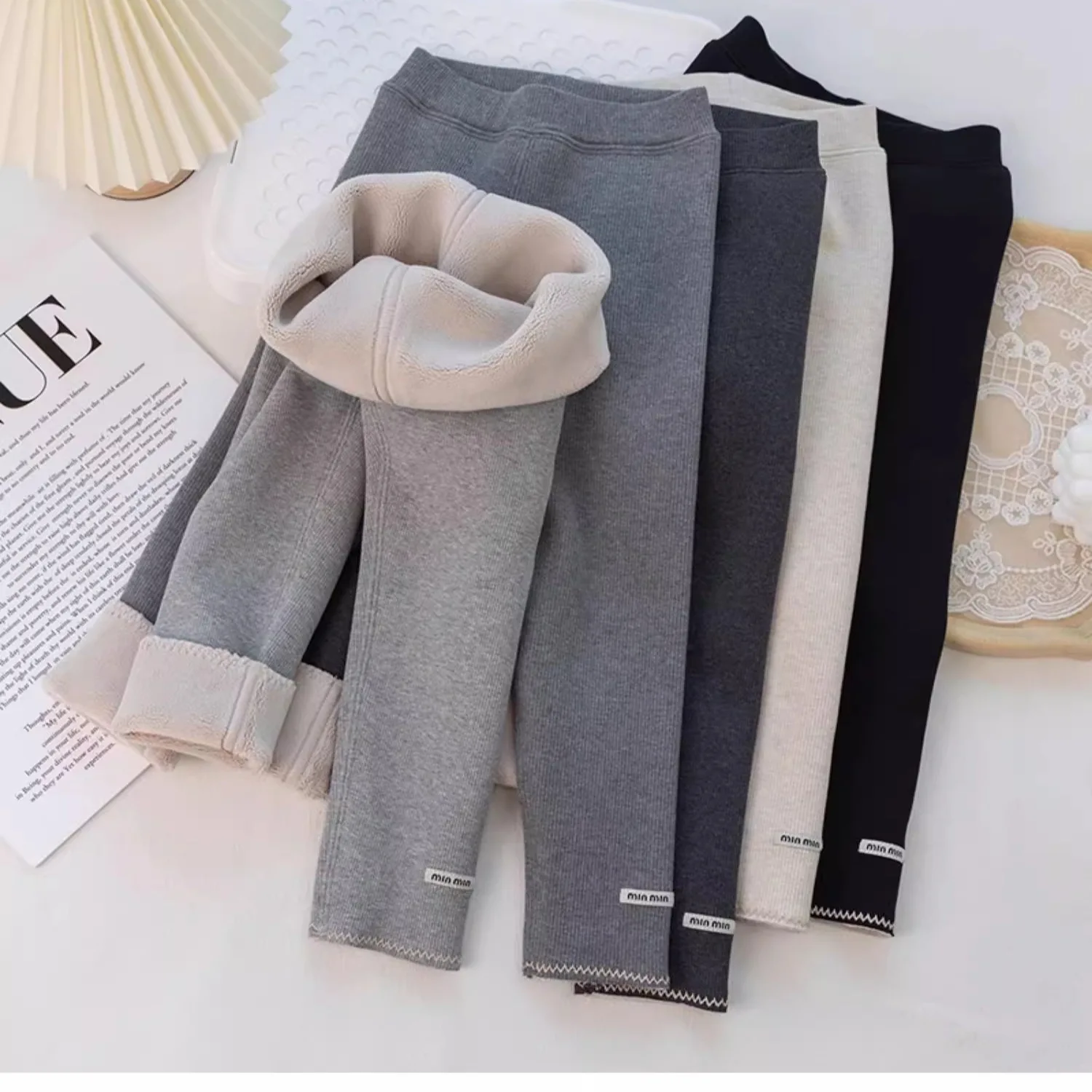 Winter Girls Fleece Pants Toddler Thermal Leggings Warm Soft Baby Girl Outdoor Wear Fashionable & Versatile Kids Bottom Clothes
Winter Girls Fleece Pants Toddler Thermal Leggings Warm Soft Baby Girl Outdoor Wear Fashionable & Versatile Kids Bottom Clothes