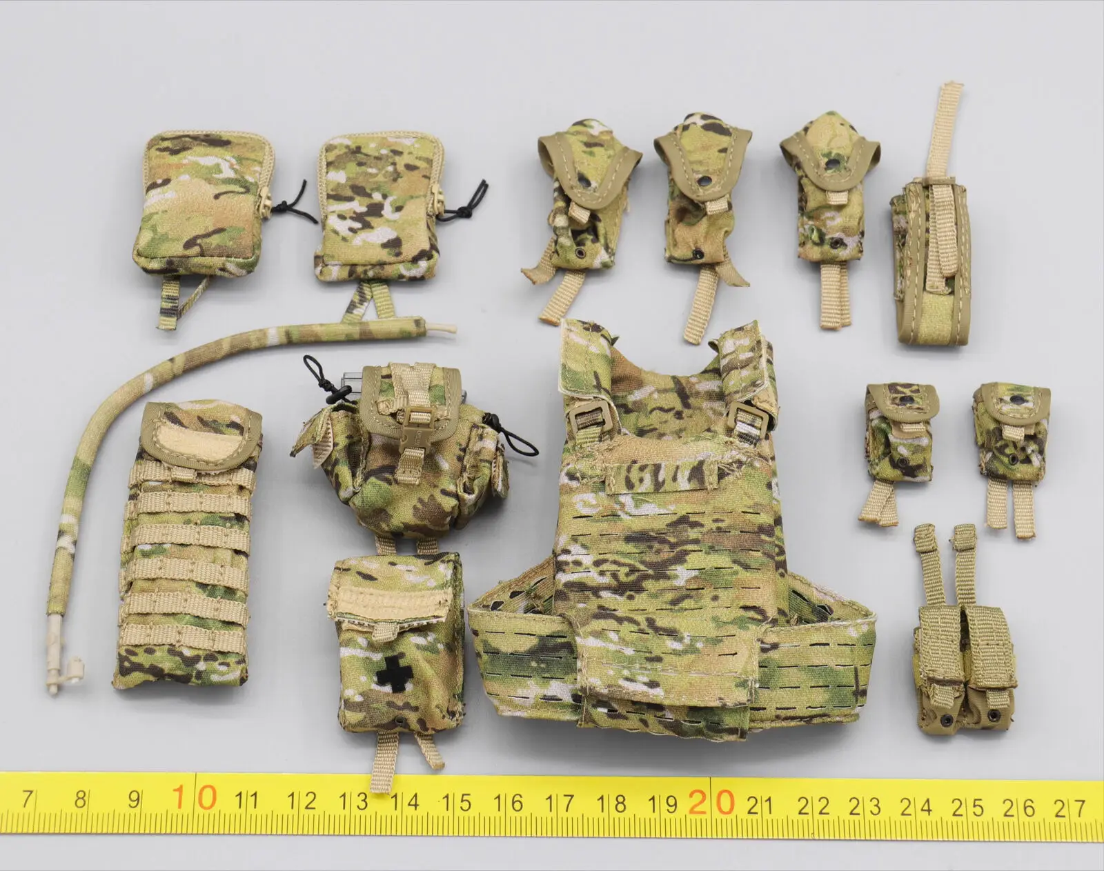 M046 Набор для подвешивания солдатской груди в масштабе 1/6, модель для 12-дюймовой воздушно-десантной бригады США 173-й
M046 Набор для подвешивания солдатской груди в масштабе 1/6, модель для 12-дюймовой воздушно-десантной бригады США 173-й