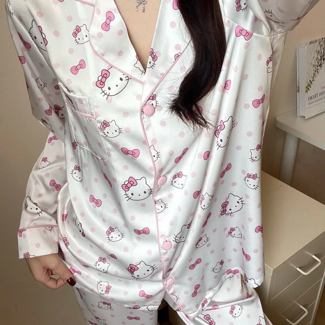 Розовый пижамный комплект Hello Kitty для девочек, домашняя одежда с длинными рукавами, женская одежда для сна с героями мультфильмов, модная осенняя удобная ночная рубашка
Розовый пижамный комплект Hello Kitty для девочек, домашняя одежда с длинными рукавами, женская одежда для сна с героями мультфильмов, модная осенняя удобная ночная рубашка 