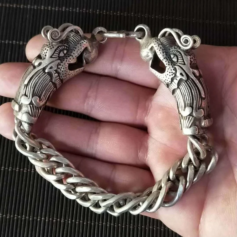 Ethnic Style Retro Silver-Plated Copper Bracelet Chinese Style Jewelry Wholesale Tibetan Silver Bracelet
Ethnic Style Retro Silver-Plated Copper Bracelet Chinese Style Jewelry Wholesale Tibetan Silver Bracelet