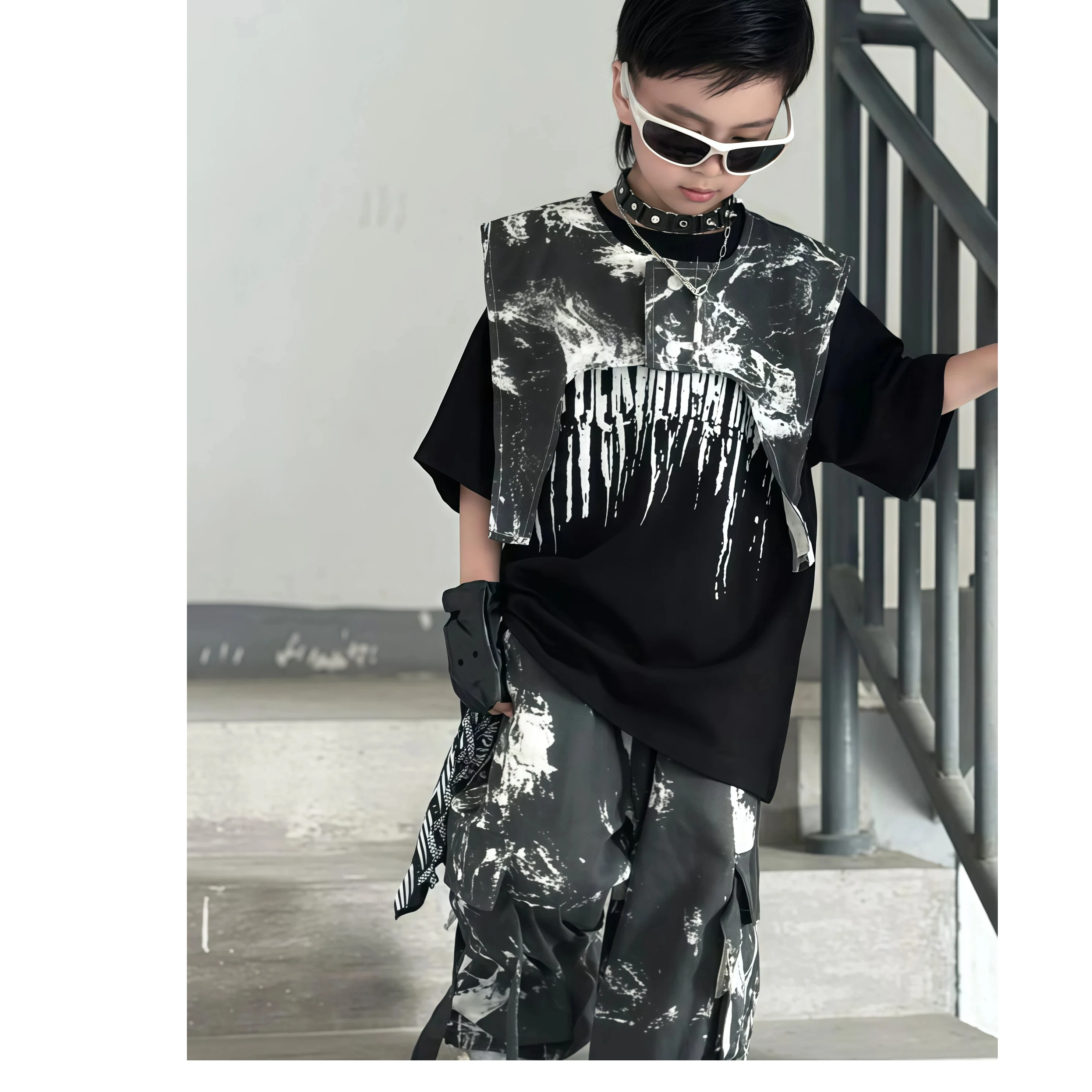 Hip Hop Dance Children's Clothing Oversize Top T-Shirt Shuffle Pants School Show Performance Jazz Outfit Street Dance Wear
Hip Hop Dance Children's Clothing Oversize Top T-Shirt Shuffle Pants School Show Performance Jazz Outfit Street Dance Wear