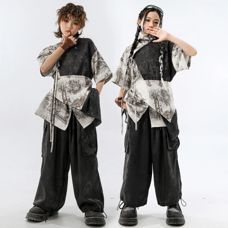 Chinese Shui Ink Style Dancing Set Jazz Dance Costume Hip Hop Outfit Children Stage Streetwear Performance Dance Clothes XH2615
Chinese Shui Ink Style Dancing Set Jazz Dance Costume Hip Hop Outfit Children Stage Streetwear Performance Dance Clothes XH2615