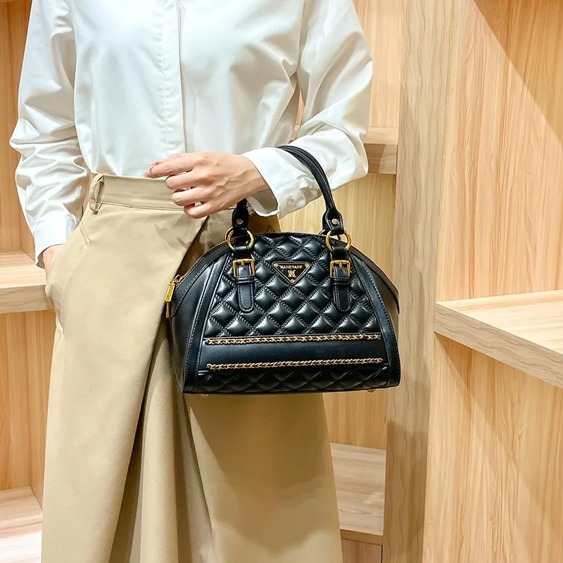 Best Superstar Show Elegant Handbag Leather Crossbody Bag For Women With Large Capacity And Trendy Style
Best Superstar Show Elegant Handbag Leather Crossbody Bag For Women With Large Capacity And Trendy Style
