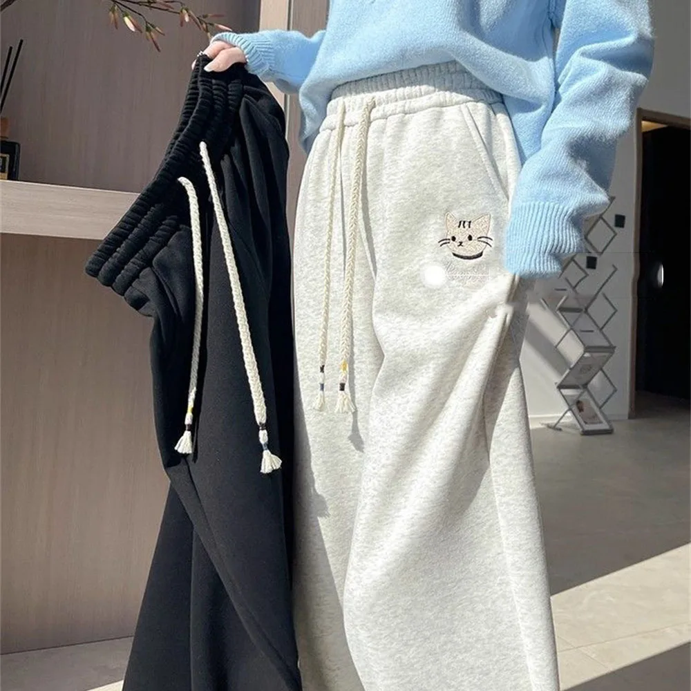 Kawaii Cat Embroidery Pants Women Summer Plaid Patchwork Sweet Y2k Aesthetic Trousers Casual High Waist Fashion Cute Korean Pant
Kawaii Cat Embroidery Pants Women Summer Plaid Patchwork Sweet Y2k Aesthetic Trousers Casual High Waist Fashion Cute Korean Pant