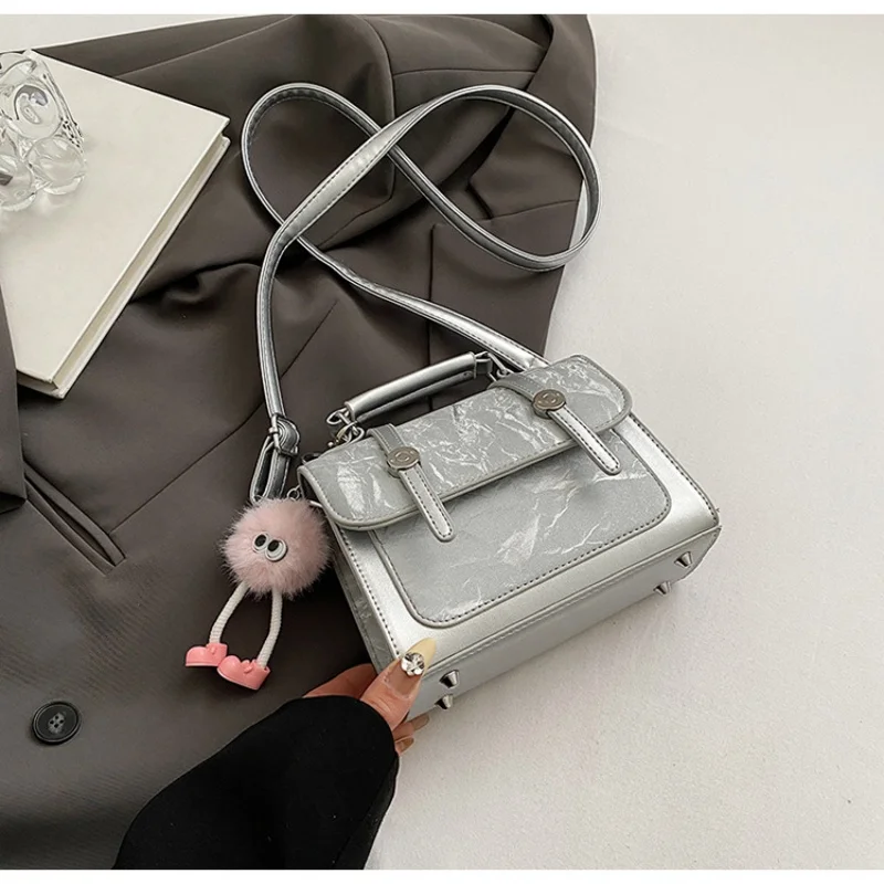 Fashion Large Backpack Women's Handbag/Small Capacity Lightweight Single Shoulder Crossbody Bag Minimalist Girl's Messenger bag
Fashion Large Backpack Women's Handbag/Small Capacity Lightweight Single Shoulder Crossbody Bag Minimalist Girl's Messenger bag