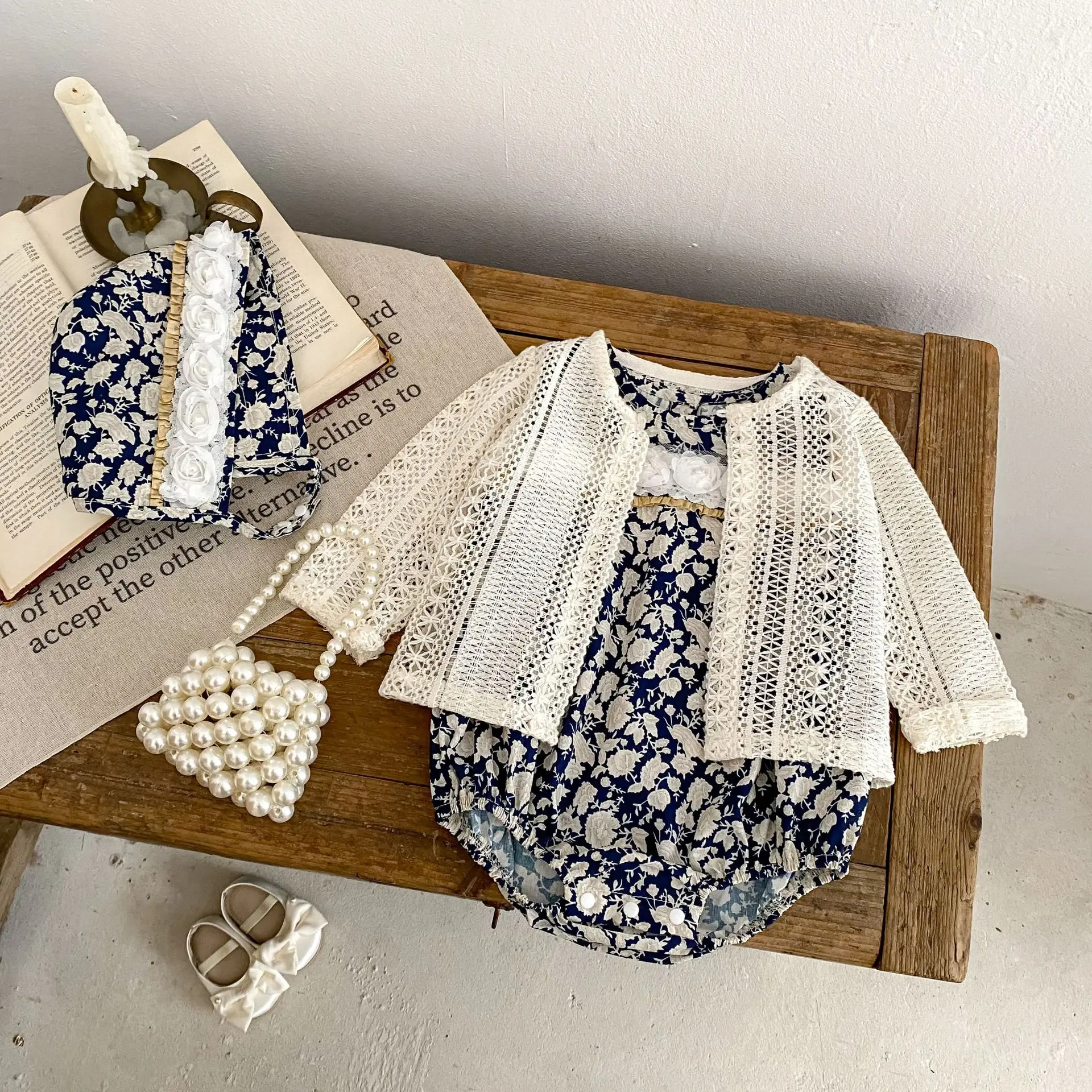 2025 Summer New Baby Girl Sleeveless Floral Bodysuit Newborn Cotton Clothes Infant Toddler Vintage Flower Jumpsuit 0-24M
2025 Summer New Baby Girl Sleeveless Floral Bodysuit Newborn Cotton Clothes Infant Toddler Vintage Flower Jumpsuit 0-24M