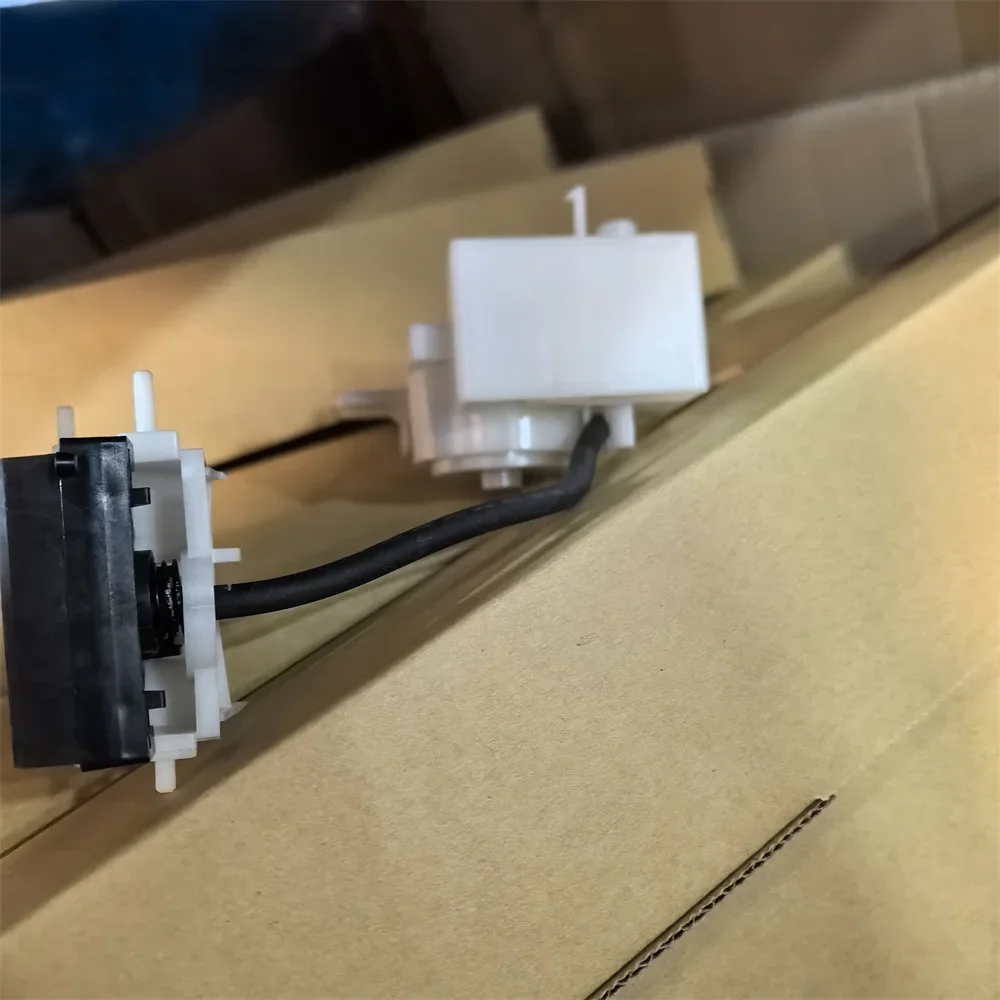 Frame Ink Pump System Assy for Epson L301 L210 L220 L130 L220 L310 L350 L360 L380 L455 L550 1576550 1586471 1620230
Frame Ink Pump System Assy for Epson L301 L210 L220 L130 L220 L310 L350 L360 L380 L455 L550 1576550 1586471 1620230