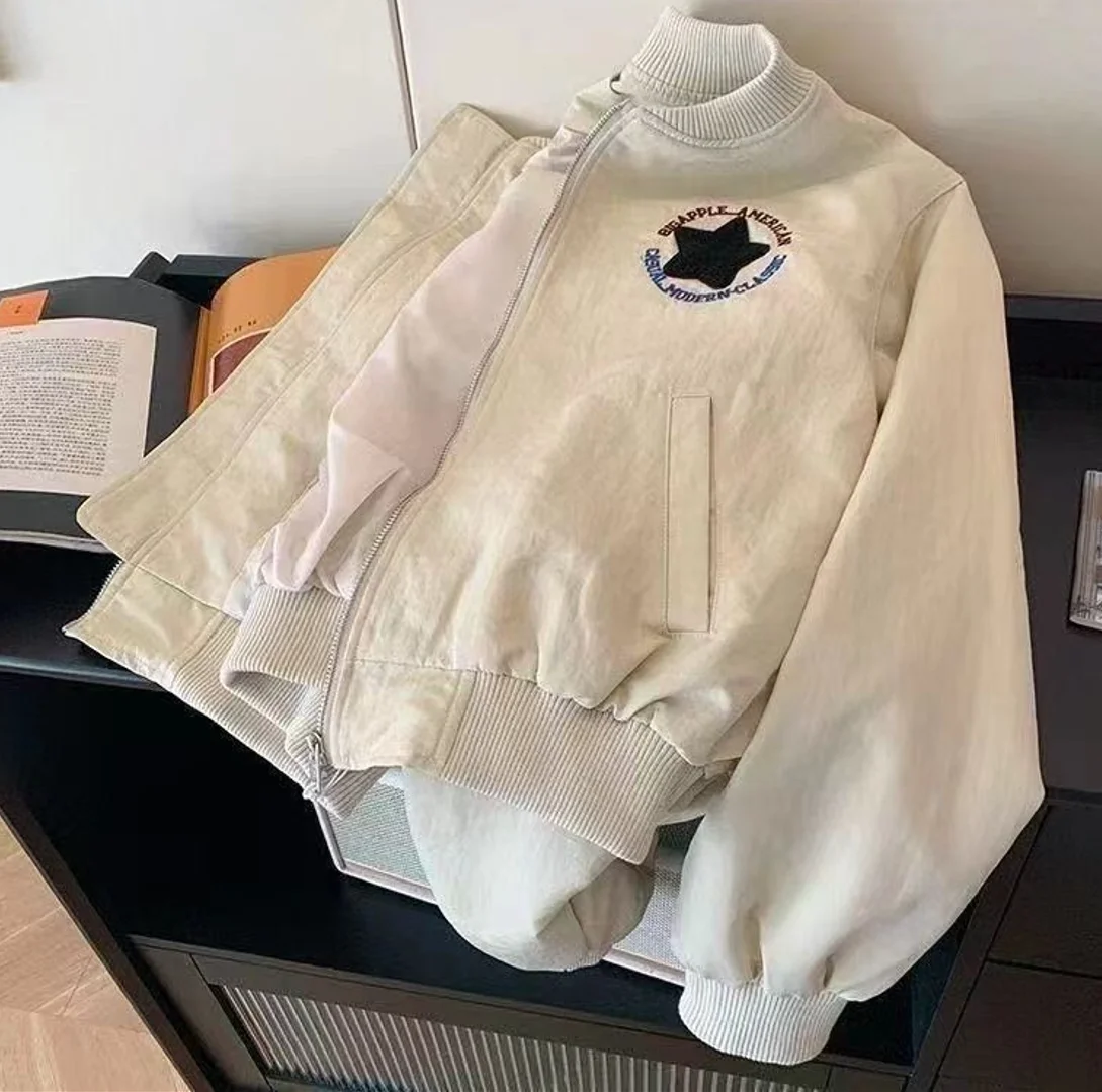 Women Star Embroidery Parkas Korean Padded Jackets Baseball Hooded Coat Short Female Casual Shouio Overcoat Outerwear Teen Y2k
Women Star Embroidery Parkas Korean Padded Jackets Baseball Hooded Coat Short Female Casual Shouio Overcoat Outerwear Teen Y2k