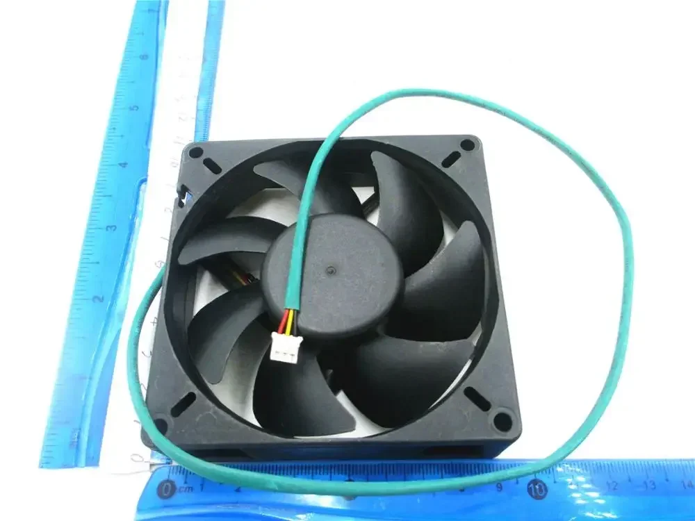 NEW FAN FOR Sunon KDE1209PTV3 9cm 9.2cm 9225 9025 12V 1.3W cooling fan ME92251V3-000U-G99 ME92251V3-000U-A99
NEW FAN FOR Sunon KDE1209PTV3 9cm 9.2cm 9225 9025 12V 1.3W cooling fan ME92251V3-000U-G99 ME92251V3-000U-A99