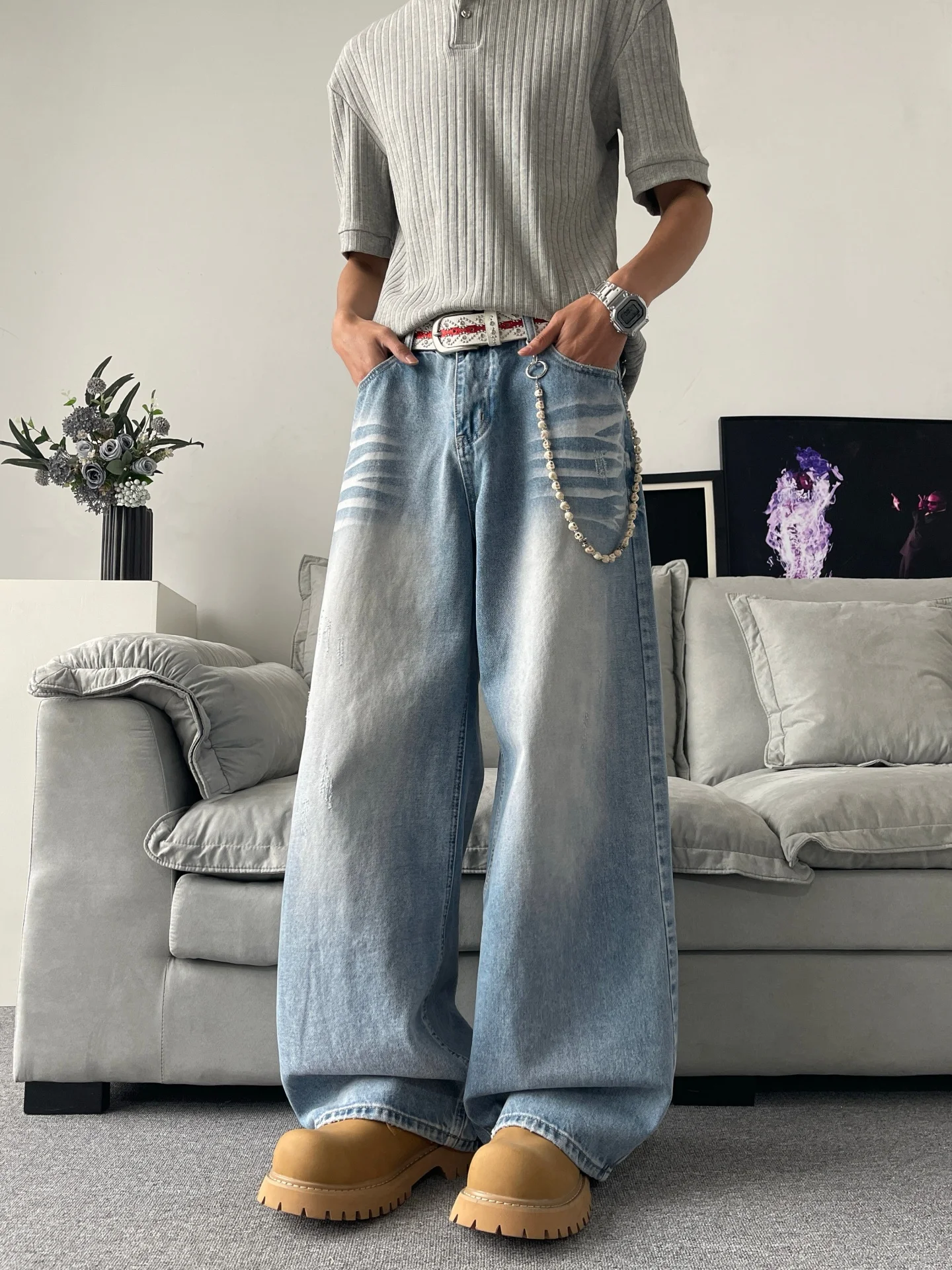 2026 New American Retro Wide Leg Men's Jeans Trendy Loose Straight Washed Casual Knife Pants Youth Summer Fashion
2026 New American Retro Wide Leg Men's Jeans Trendy Loose Straight Washed Casual Knife Pants Youth Summer Fashion