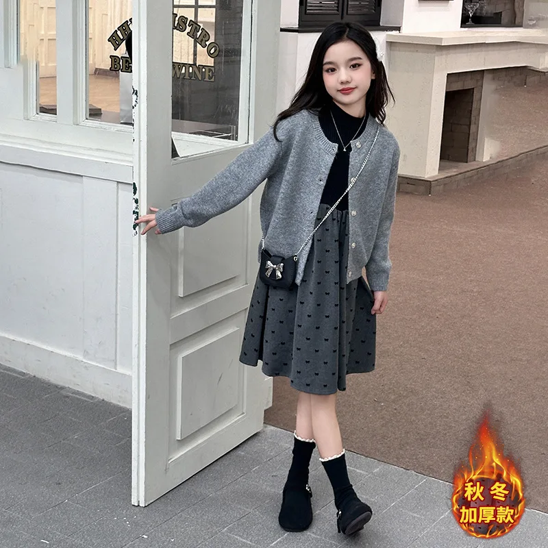 Girls Suits Autumn Winter Dress Set 2024 New Fashion Chic Thickened Sweater Two-piece Set Clothes Korean Simple Style
Girls Suits Autumn Winter Dress Set 2024 New Fashion Chic Thickened Sweater Two-piece Set Clothes Korean Simple Style