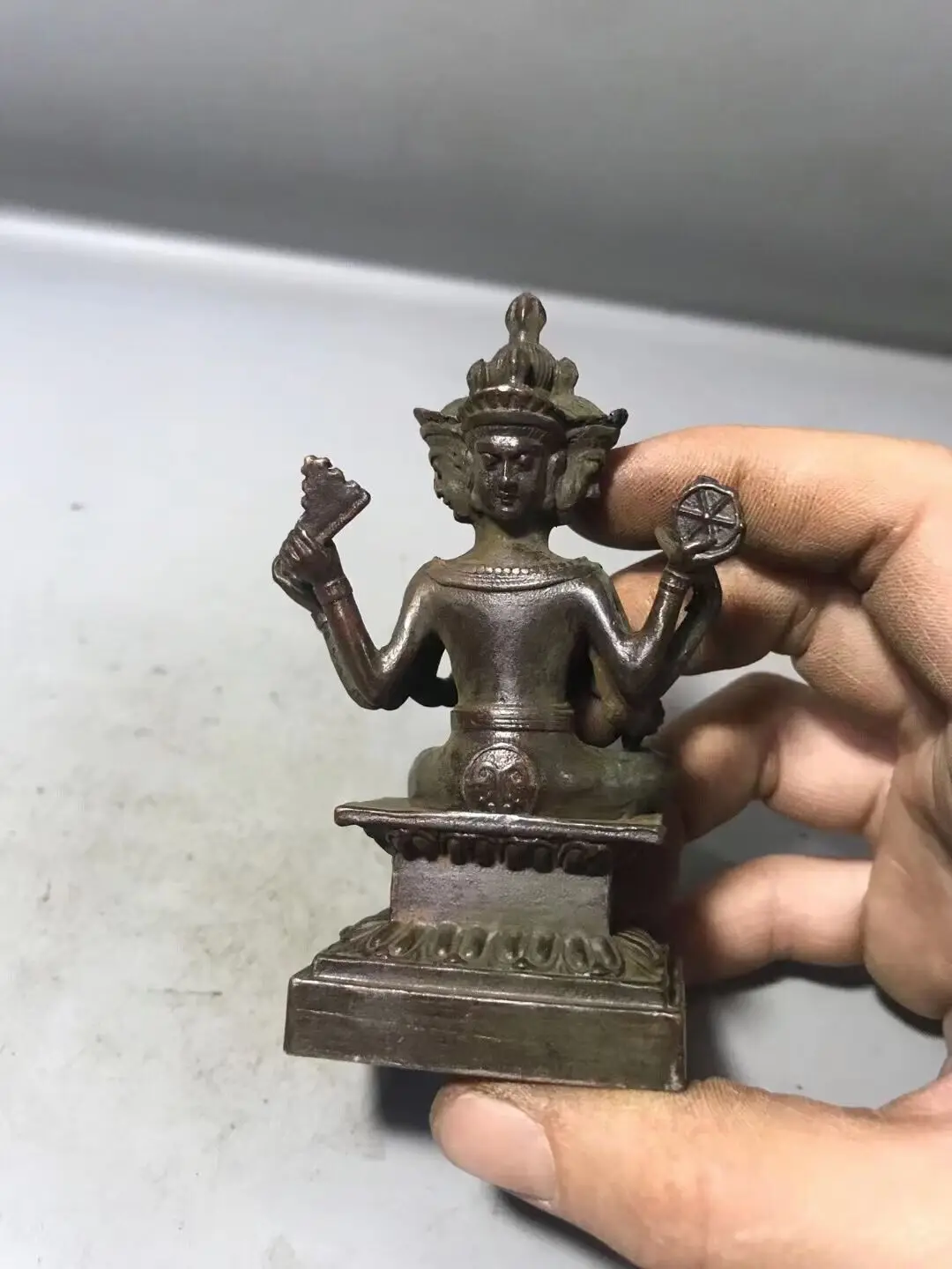 blessing Chinese bronze buddha tibet figure statue collectable table decor gift
blessing Chinese bronze buddha tibet figure statue collectable table decor gift