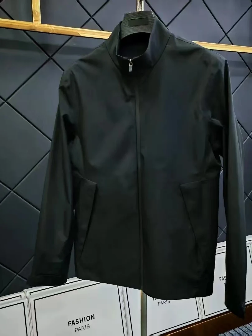High Quality Men's Stand Collar Jacket Outerwear Spring Autumn Versatile Personality Matching Standard Fit Long Sleeve Zipper
High Quality Men's Stand Collar Jacket Outerwear Spring Autumn Versatile Personality Matching Standard Fit Long Sleeve Zipper