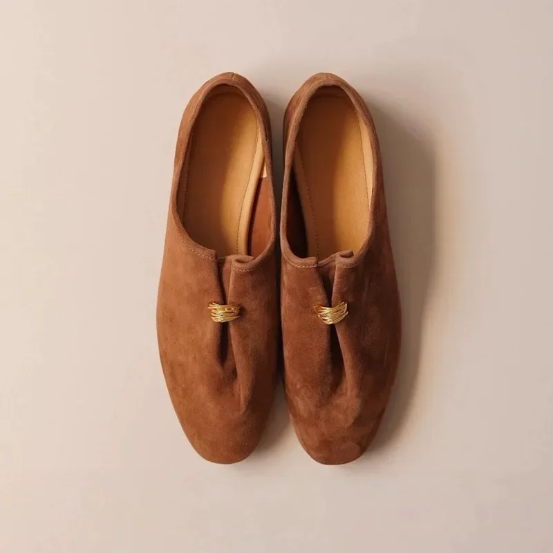 Retro Suede Soft Sole Comfortable Grandma Shoes New Round Head Metal Buckle Loafers
Retro Suede Soft Sole Comfortable Grandma Shoes New Round Head Metal Buckle Loafers