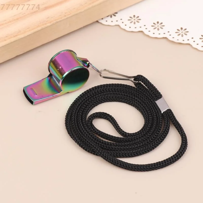 Свисток для выживания на открытом воздухе, кулон, брелок с высоким децибелом, портативный спасательный сигнальный свисток, инструмент для кемпинга, многофункциональный свисток
Свисток для выживания на открытом воздухе, кулон, брелок с высоким децибелом, портативный спасательный сигнальный свисток, инструмент для кемпинга, многофункциональный свисток