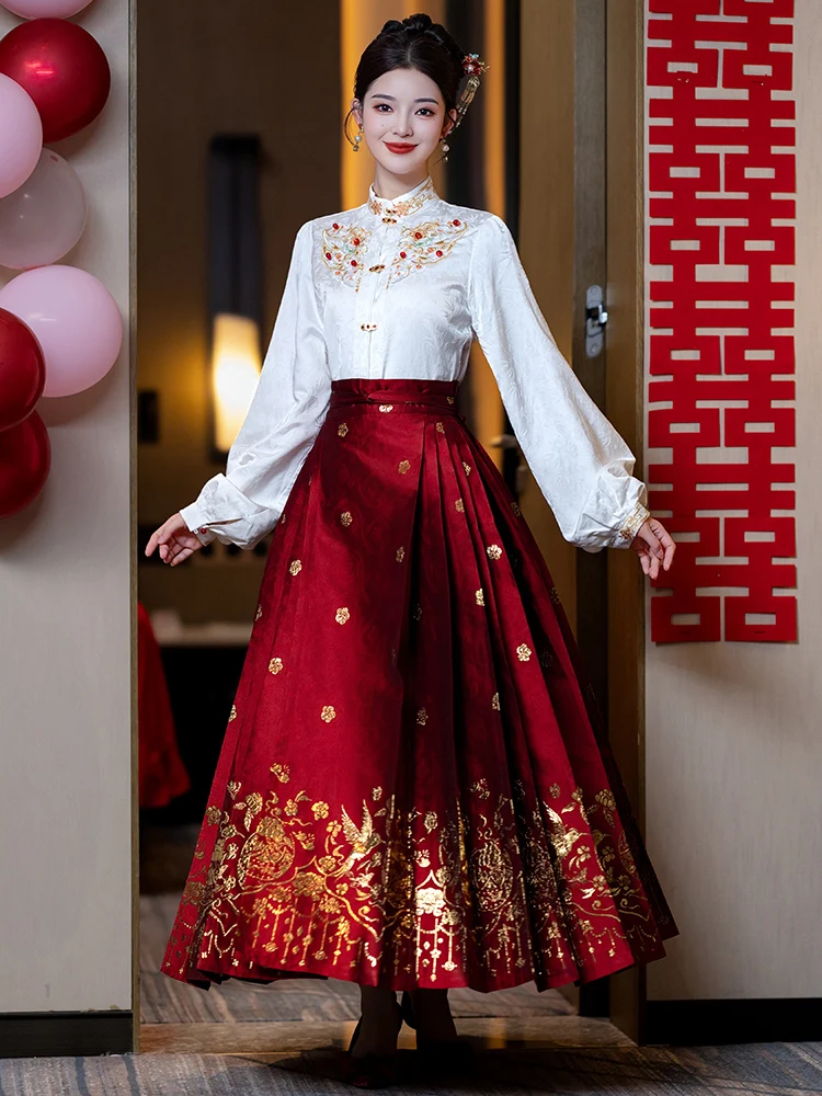 Красный свадебный комплект: длинное платье невесты, традиционный китайский костюм Ханьфу для свадебной церемонии, осенне-зимний женский наряд
Красный свадебный комплект: длинное платье невесты, традиционный китайский костюм Ханьфу для свадебной церемонии, осенне-зимний женский наряд