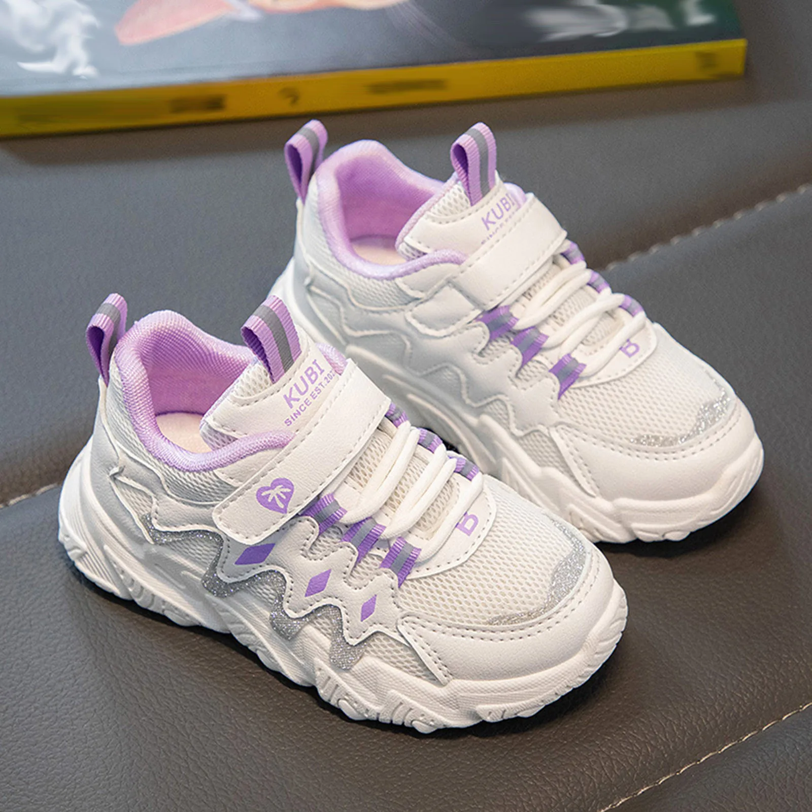Children's Sneakers Boy Autumn Leather Cartoon Children's Sports Shoes Waterproof Walking Shoes Running Shoes Baby Shoes
Children's Sneakers Boy Autumn Leather Cartoon Children's Sports Shoes Waterproof Walking Shoes Running Shoes Baby Shoes